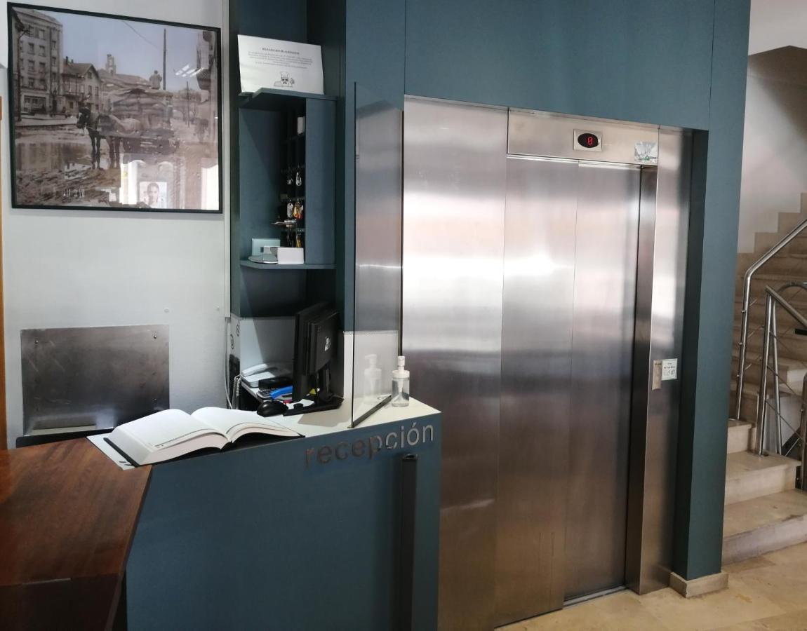 Hostal Cuentame Evolucion Auto Check In Burgos Exterior photo