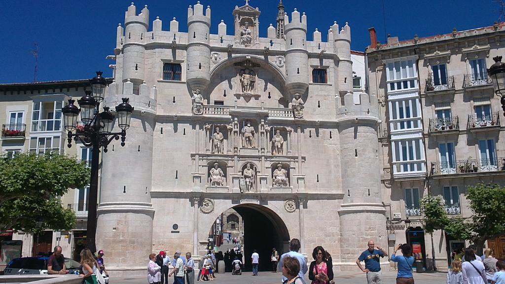 Hostal Cuentame Evolucion Auto Check In Burgos Exterior photo